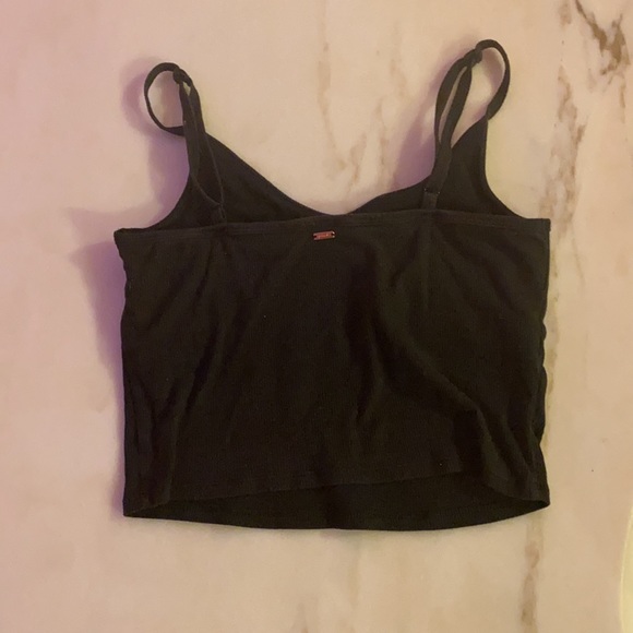 Black cropped tank top - Picture 2 of 3